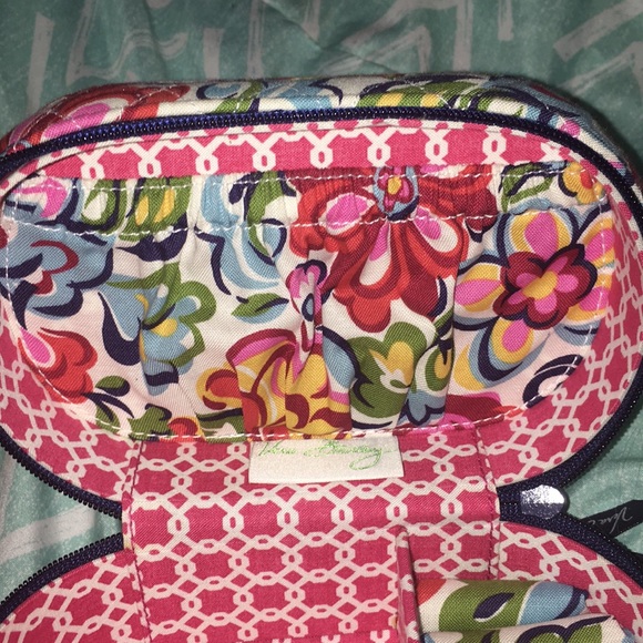 Vera Bradley traveling jewelry case - Picture 4 of 6